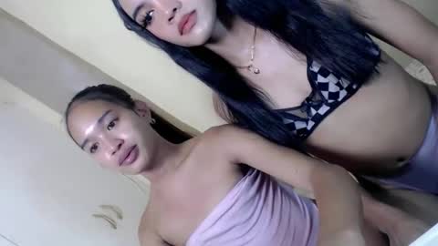 Snapshot of hotfuckingbella chatting on May 29, 5:27 am hotfuckingbella online show from May 29, 5:27 am