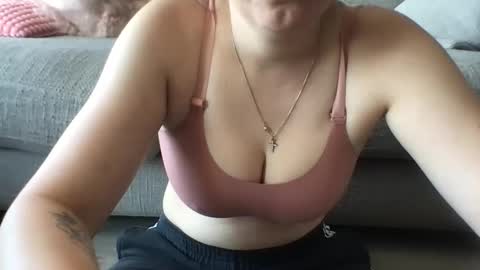 Snapshot of hotgirlbigbutt chatting on September 19, 5:13 pm hotgirlbigbutt online show from September 19, 5:13 pm