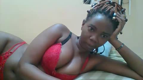 Queen online show from November 1, 7:54 am