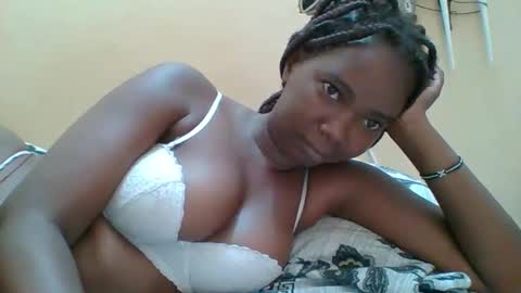 Snapshot of hotgodees chatting on January 16, 7:01 am Queen online show from January 16, 7:01 am