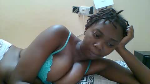 Snapshot of hotgodees chatting on February 13, 7:10 pm Queen online show from February 13, 7:10 pm