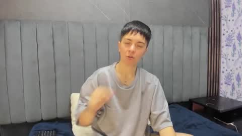 hannah online show from December 19, 2:40 am