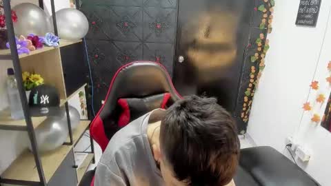 hannah online show from March 8, 2:37 am