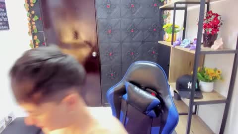 hannah online show from April 16, 2:45 am