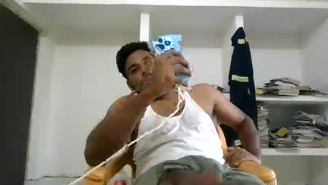 hothunkman352176 online show from July 10, 3:44 am
