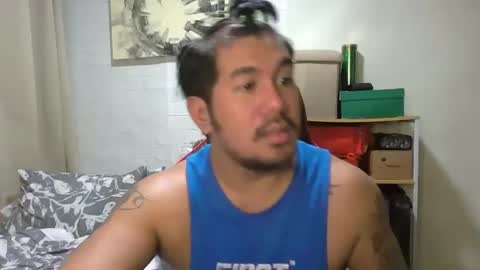 Snapshot of hothunkybear23 chatting on December 23, 10:10 am Khel online show from December 23, 10:10 am