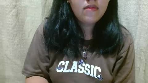 hotiemorenagurl18 online show from October 10, 6:45 am