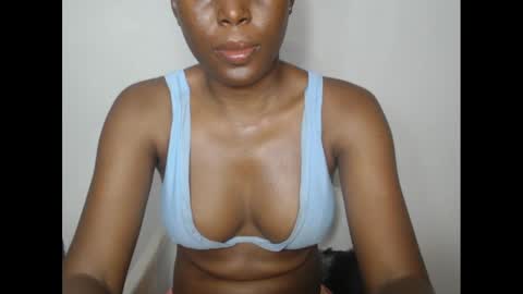Snapshot of hotjessie0 chatting on January 16, 4:17 am hotjessie0 online show from January 16, 4:17 am