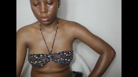 Snapshot of hotjessie0 chatting on January 25, 4:13 am hotjessie0 online show from January 25, 4:13 am