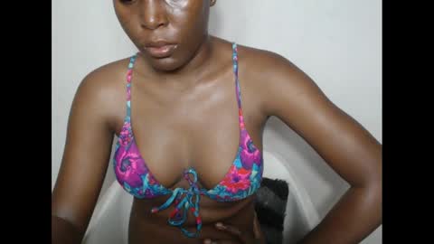 Snapshot of hotjessie0 chatting on February 3, 4:46 am hotjessie0 online show from February 3, 4:46 am