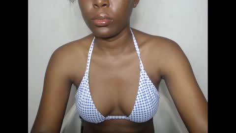 Snapshot of hotjessie0 chatting on March 4, 5:42 am hotjessie0 online show from March 4, 5:42 am