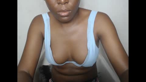 Snapshot of hotjessie0 chatting on March 5, 7:49 am hotjessie0 online show from March 5, 7:49 am