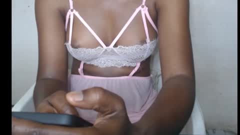 Snapshot of hotjessie0 chatting on September 15, 4:45 am hotjessie0 online show from September 15, 4:45 am
