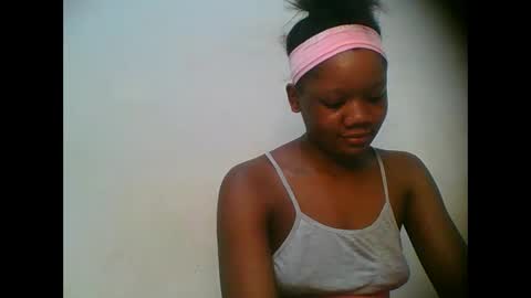 LOYCE online show from November 21, 7:12 pm