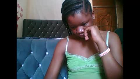 LOYCE online show from November 30, 12:42 pm