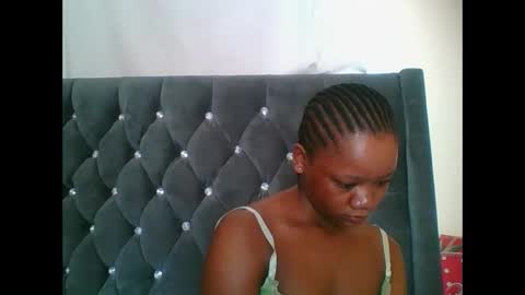 LOYCE online show from December 23, 8:01 am