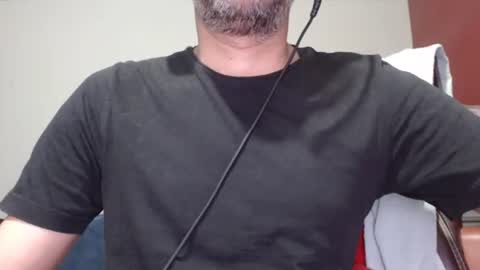 Snapshot of hotjkeanu chatting on May 8, 8:25 pm James-Hotxx online show from May 8, 8:25 pm