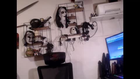 hotkinkytat online show from November 4, 11:59 pm