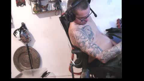 hotkinkytat online show from April 27, 7:50 am