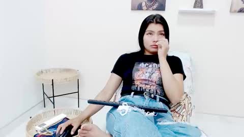 luna online show from March 27, 4:18 pm