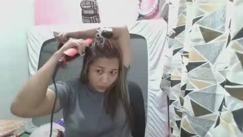 hotlavender online show from April 14, 1:33 am