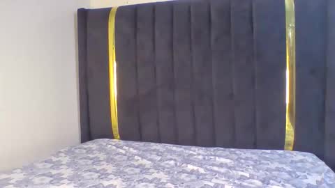 Snapshot of hotleen997564 chatting on February 4, 9:48 am hotleen997564 online show from February 4, 9:48 am