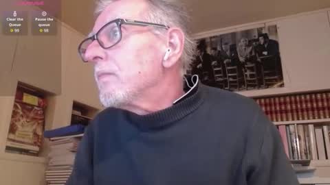 hotlux_54 online show from January 17, 5:49 pm