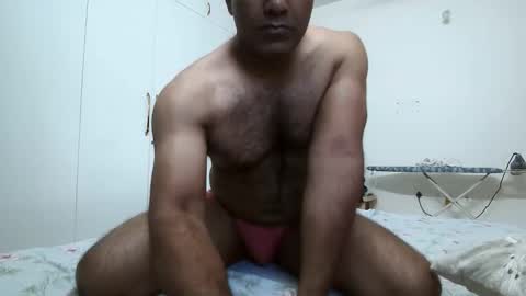 Snapshot of hotm_on_cam chatting on April 15, 4:19 am hotm_on_cam online show from April 15, 4:19 am