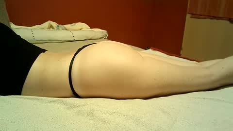 Snapshot of hotmakenzie chatting on October 9, 4:32 am Makenzie online show from October 9, 4:32 am