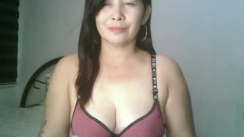 Snapshot of hotmamajen4u chatting on June 25, 1:49 am hotmamajen4u online show from June 25, 1:49 am