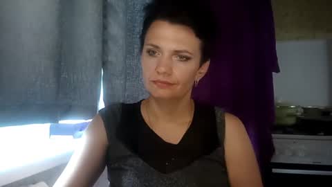hotmamaqueen234 online show from July 27, 1:18 pm