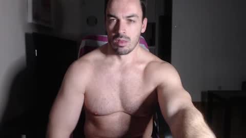 Snapshot of hotmanhotman93 chatting on December 8, 6:17 pm Rick online show from December 8, 6:17 pm