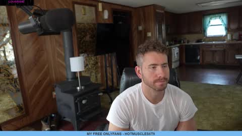 hotmuscles6t9 online show from March 7, 3:18 pm