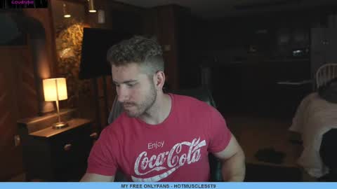 hotmuscles6t9 online show from March 9, 2:18 am