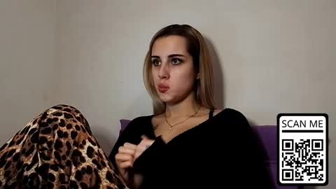 hotmusex online show from December 22, 1:30 pm