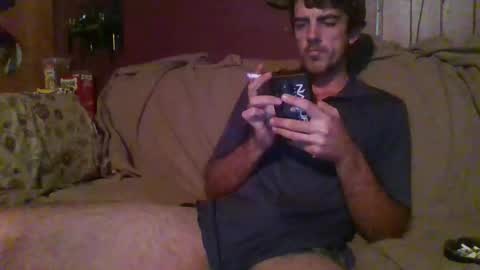 Snapshot of hotoutdoors93 chatting on December 3, 9:51 am hotoutdoors93 online show from December 3, 9:51 am