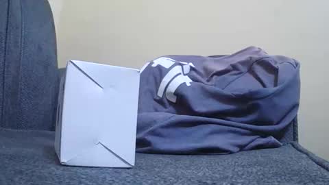 Snapshot of hotrania2022 chatting on April 16, 6:58 am Hotrania online show from April 16, 6:58 am