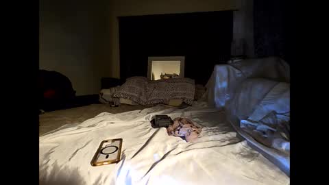 hotrox6942 online show from October 23, 8:24 am