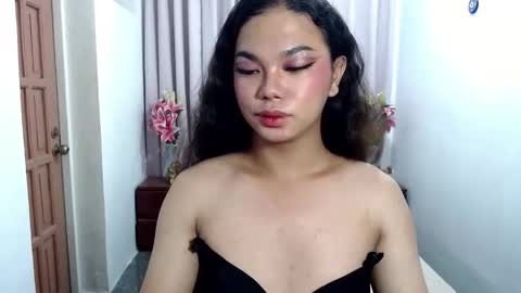 Snapshot of hotsiren101 chatting on December 22, 7:44 pm hotsiren101 online show from December 22, 7:44 pm