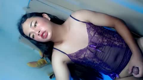Snapshot of hotsiren101 chatting on May 26, 3:02 am hotsiren101 online show from May 26, 3:02 am