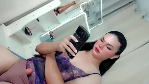 Snapshot of hotsiren101 chatting on June 14, 10:34 pm hotsiren101 online show from June 14, 10:34 pm