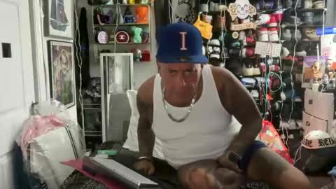 hotstuff775616 online show from March 3, 2:39 am