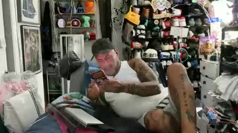 hotstuff775616 online show from March 20, 2:16 am