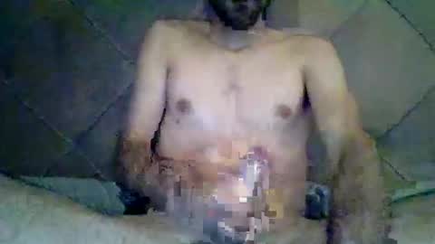 Snapshot of hottboy1994 chatting on October 31, 7:20 am hottboy1994 online show from October 31, 7:20 am