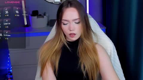 Snapshot of hottease_pvt chatting on September 26, 2:32 pm hello Im Eva online show from September 26, 2:32 pm