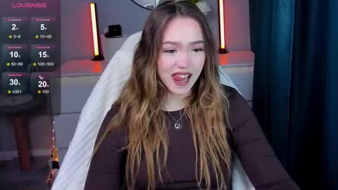 Snapshot of hottease_pvt chatting on October 11, 8:24 am hello Im Eva online show from October 11, 8:24 am