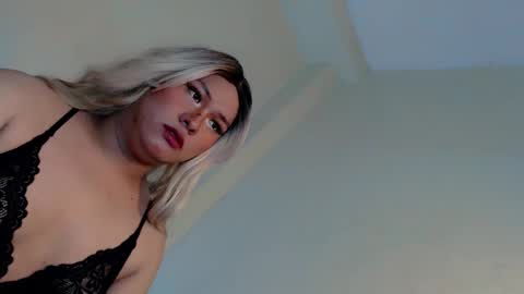 hotterthansex2 online show from March 8, 9:08 pm