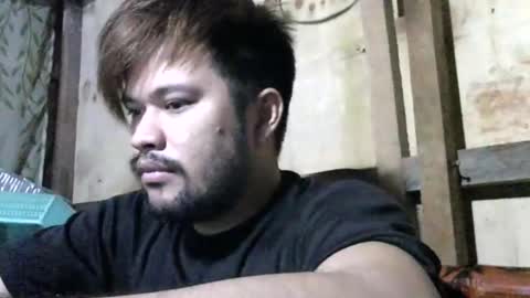 HottestPinoy32 online show from January 4, 2:46 pm