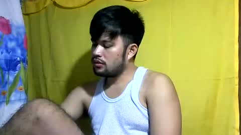 HottestPinoy32 online show from May 31, 6:09 pm
