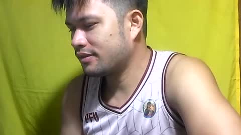 HottestPinoy32 online show from July 28, 12:48 pm